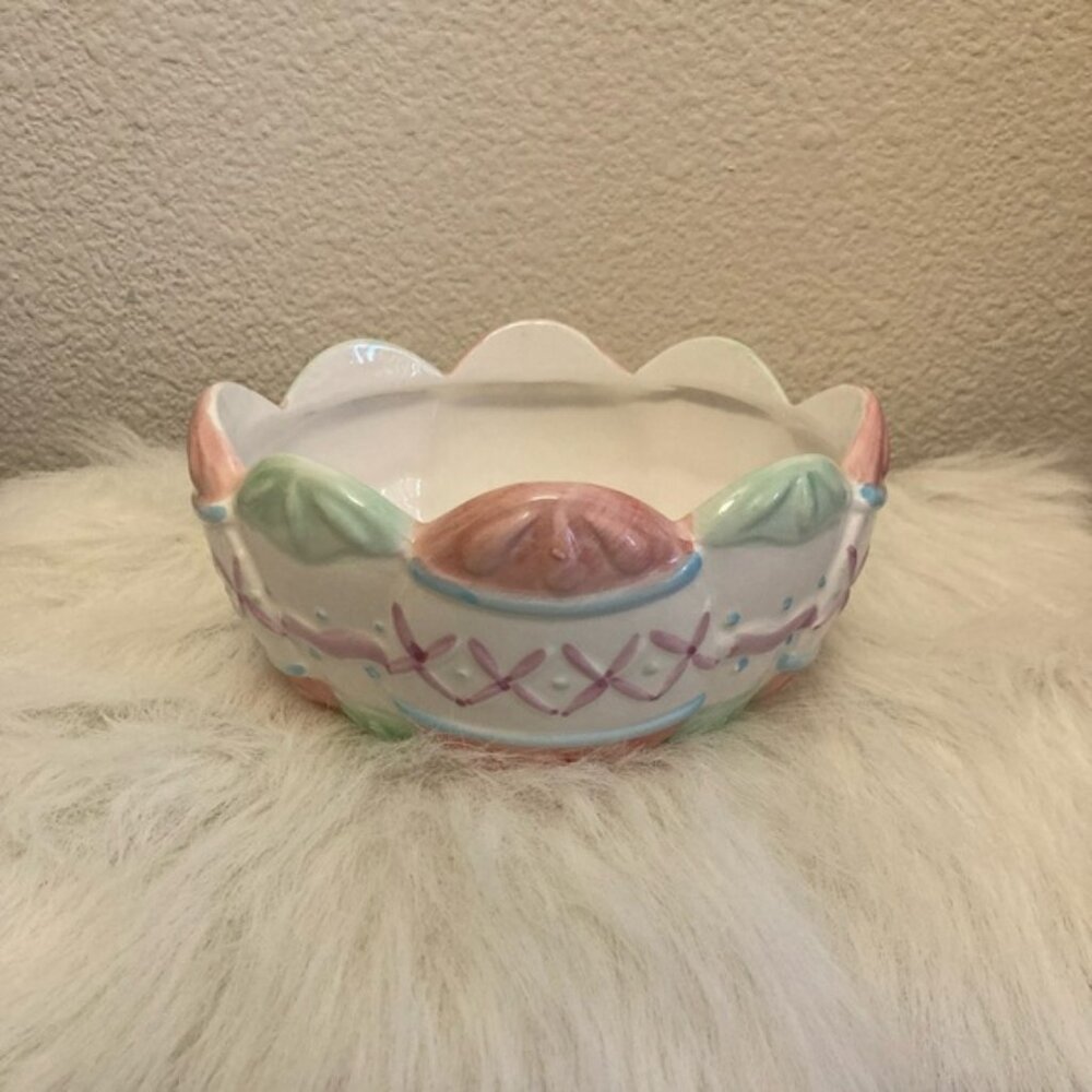 COPY - ❤️$10 BUNDLE SALE WAS $18 Vintage Easter egg bowl